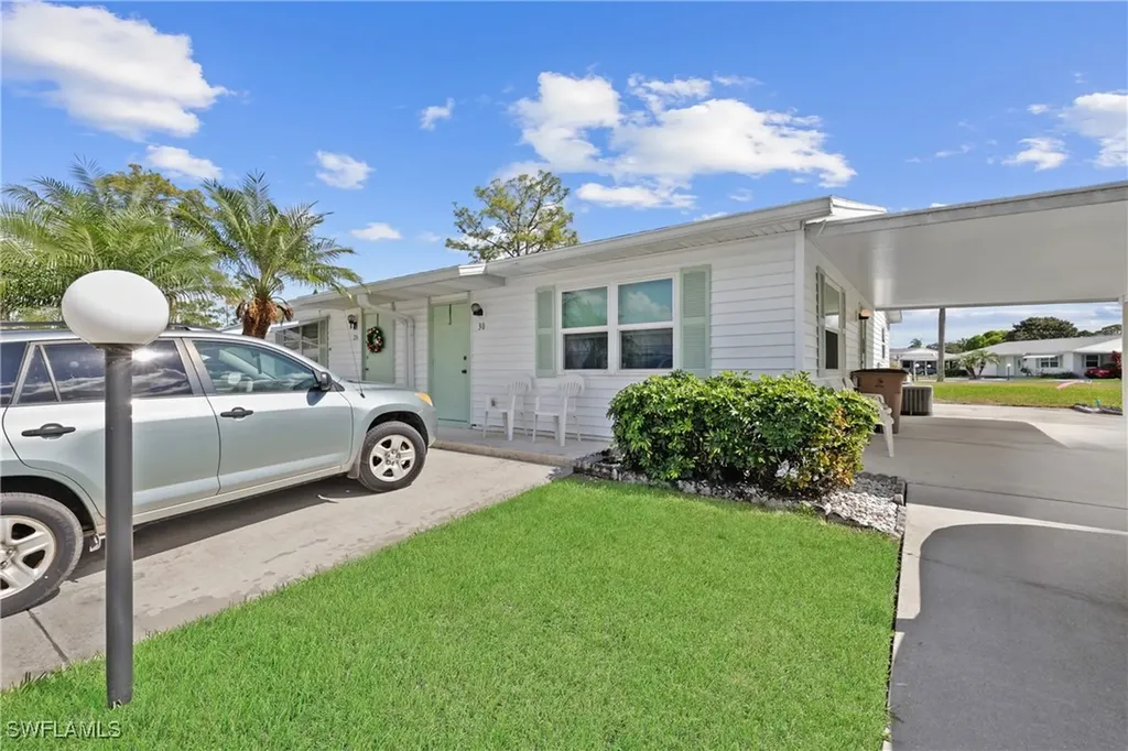 30 Desert Candle Circle Lehigh Acres FL 33936