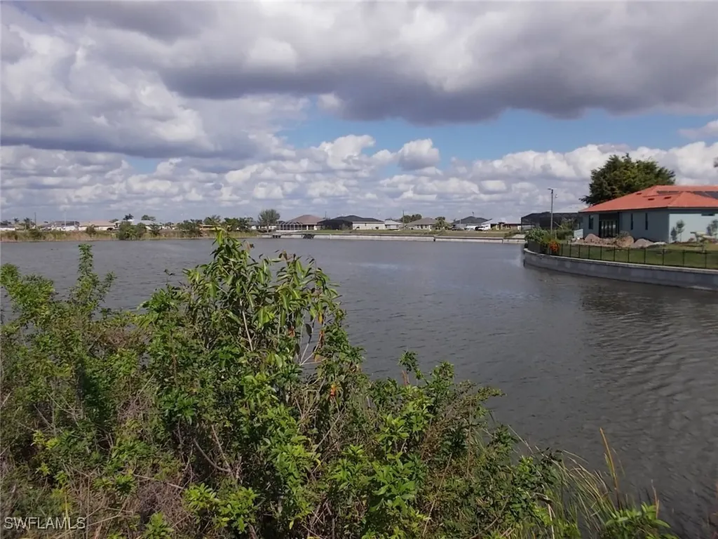 1417 NW 9th Place Cape Coral FL 33993