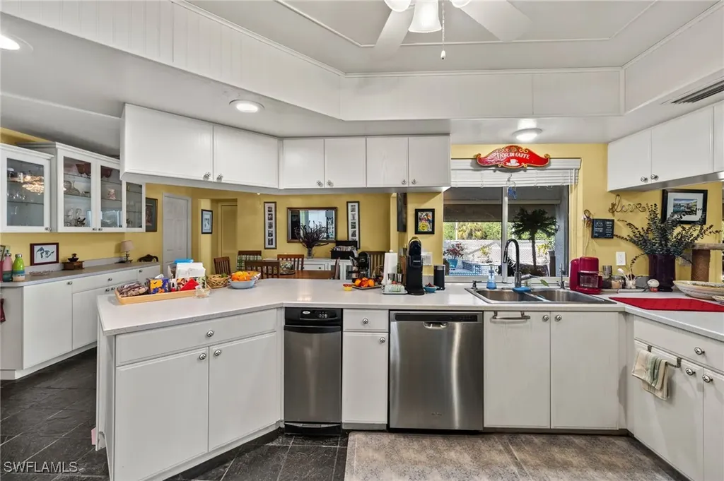 6029 Higgins Avenue Fort Myers FL 33905