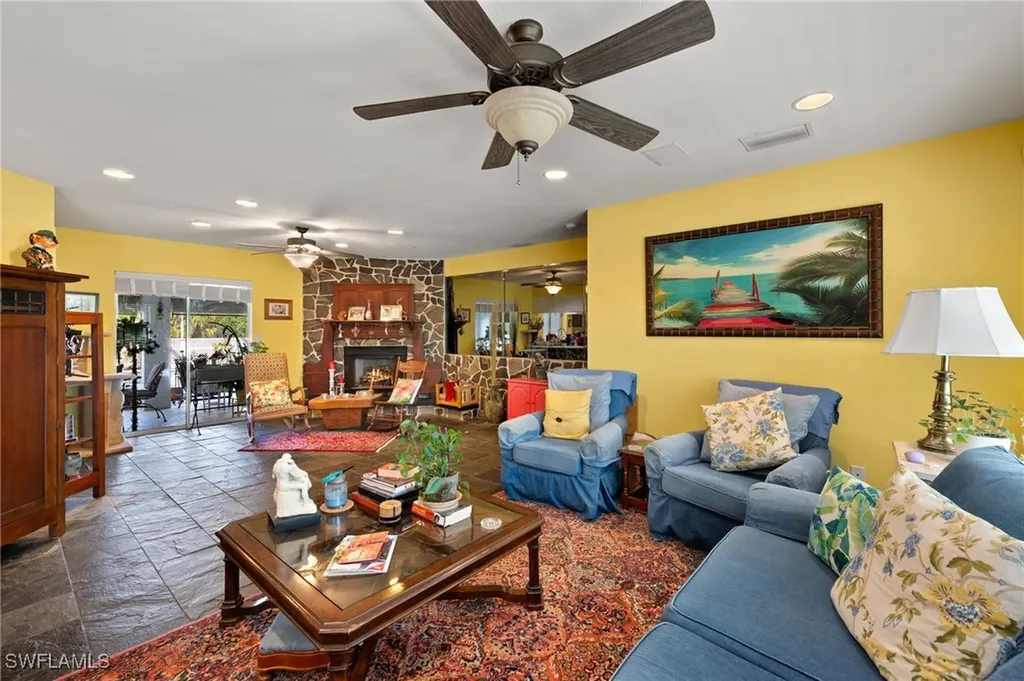 6029 Higgins Avenue Fort Myers FL 33905