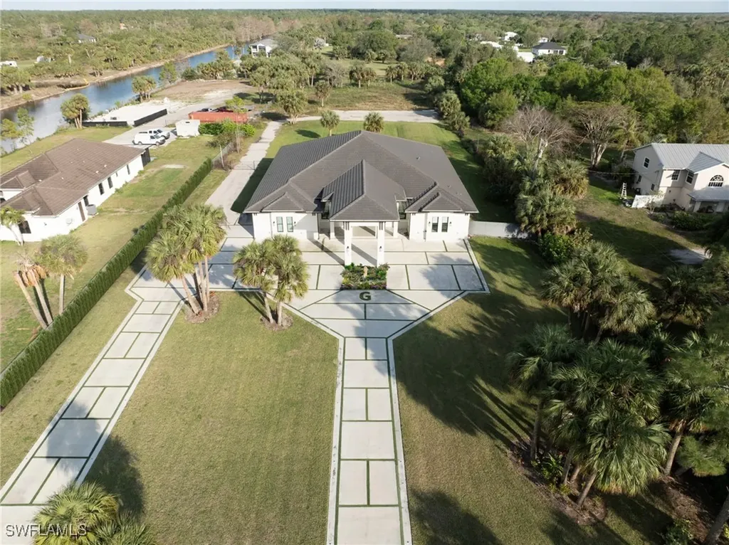 866 12th Street NE Naples FL 34120