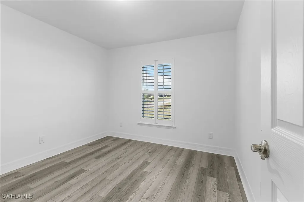 2523 NW 27th Terrace Cape Coral FL 33993