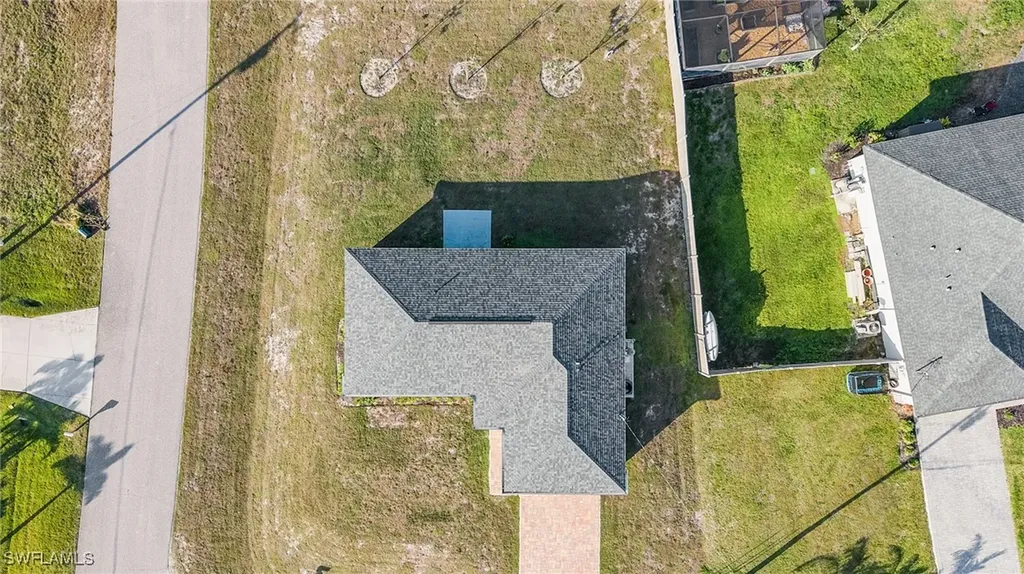 2523 NW 27th Terrace Cape Coral FL 33993
