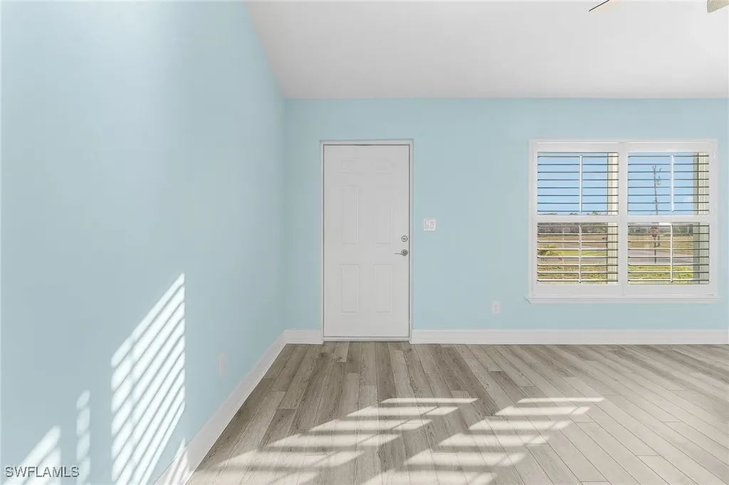 2523 NW 27th Terrace Cape Coral FL 33993