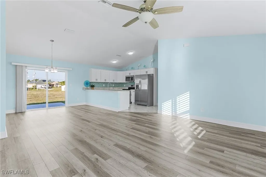 2523 NW 27th Terrace Cape Coral FL 33993