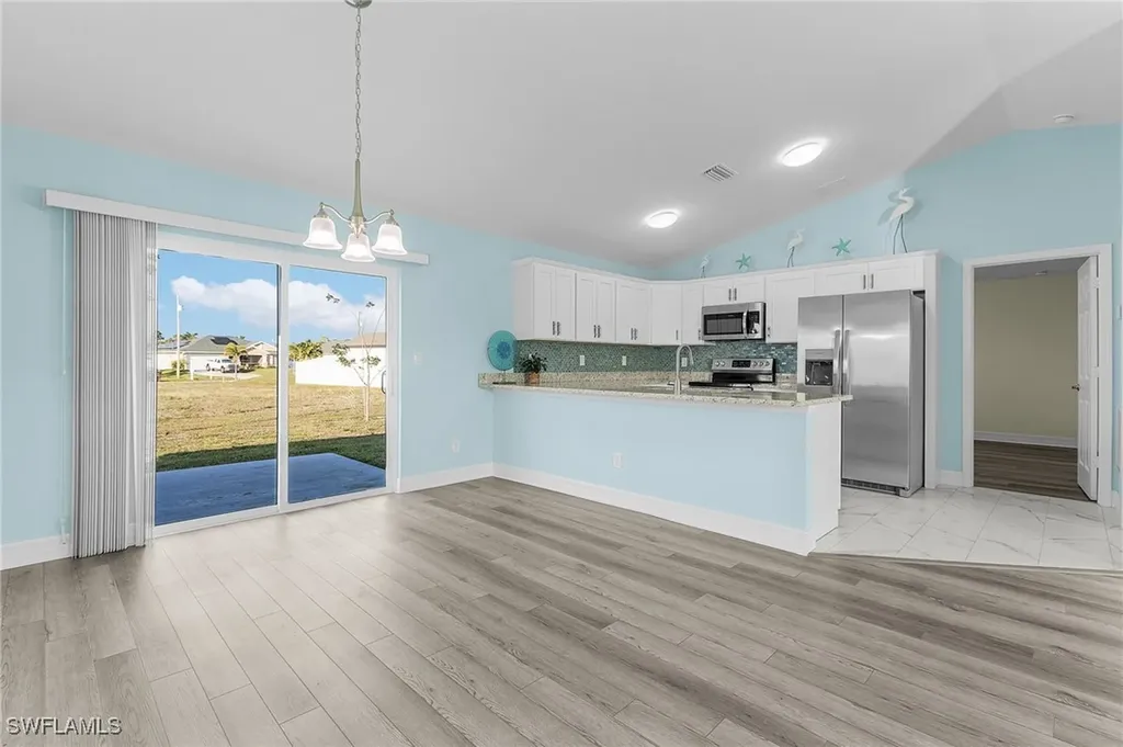 2523 NW 27th Terrace Cape Coral FL 33993