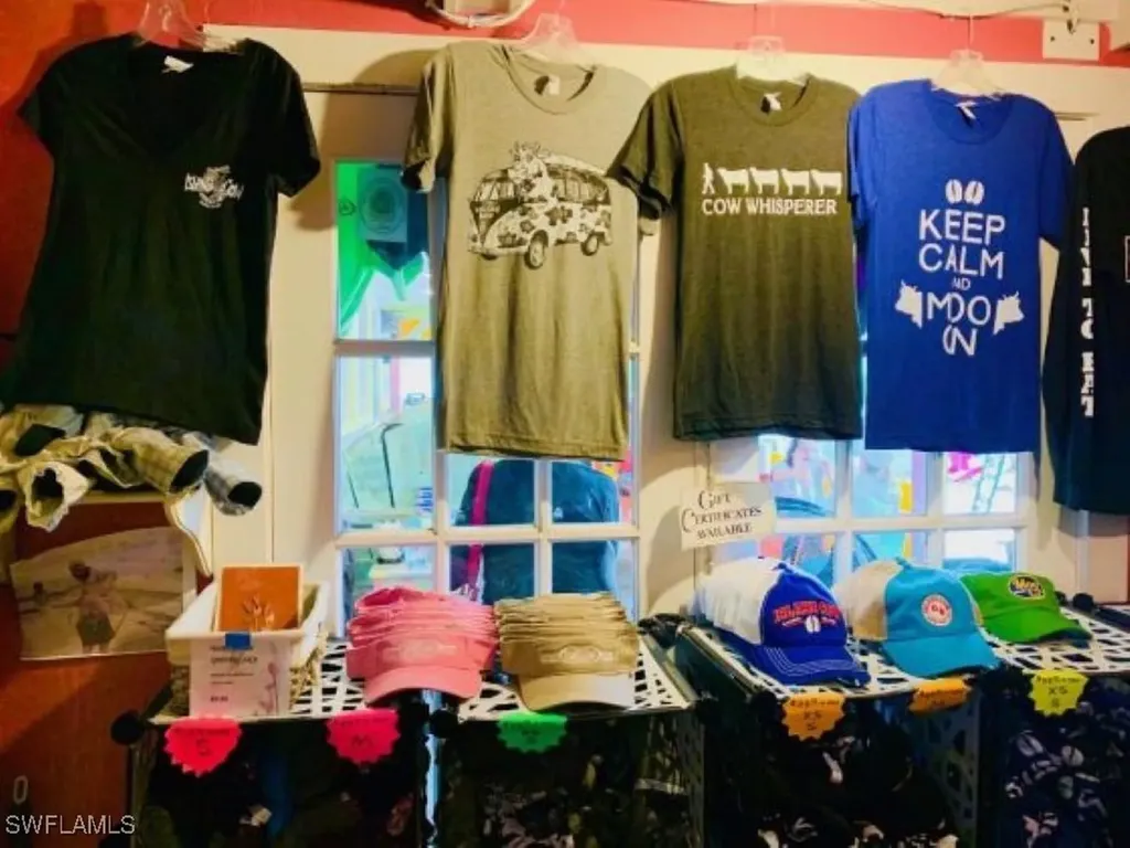 2163 & 2153 Periwinkle Way Sanibel FL 33957