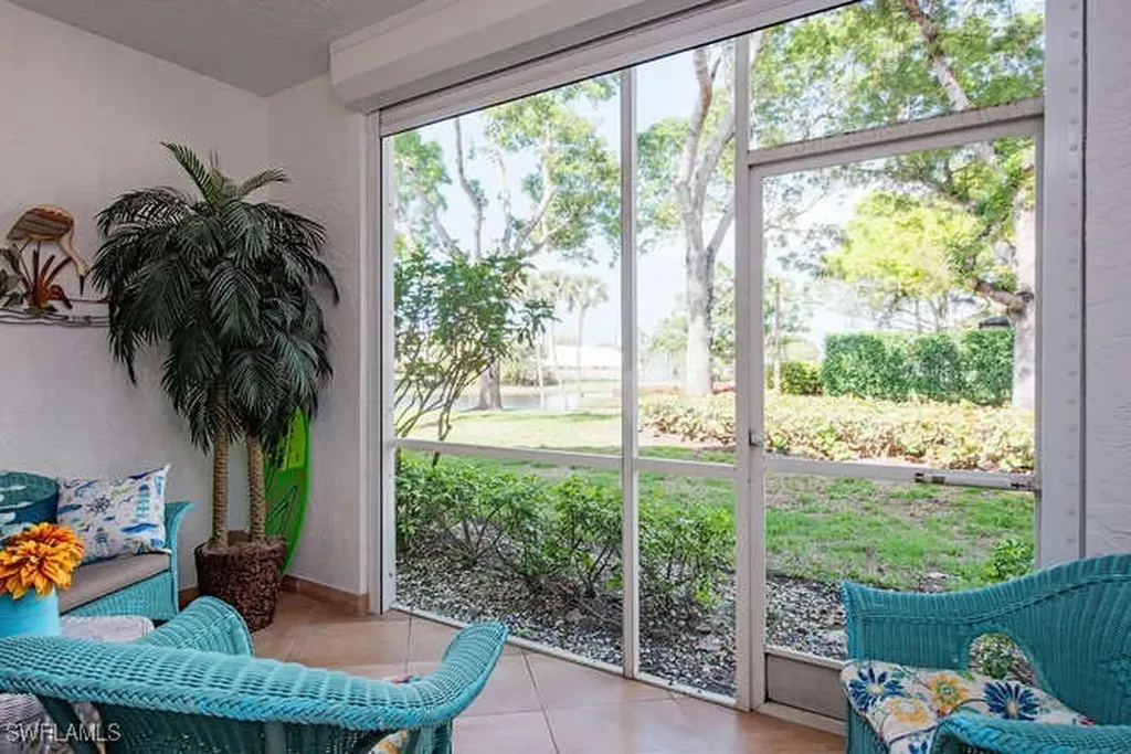 853 Tanbark Drive Naples FL 34108