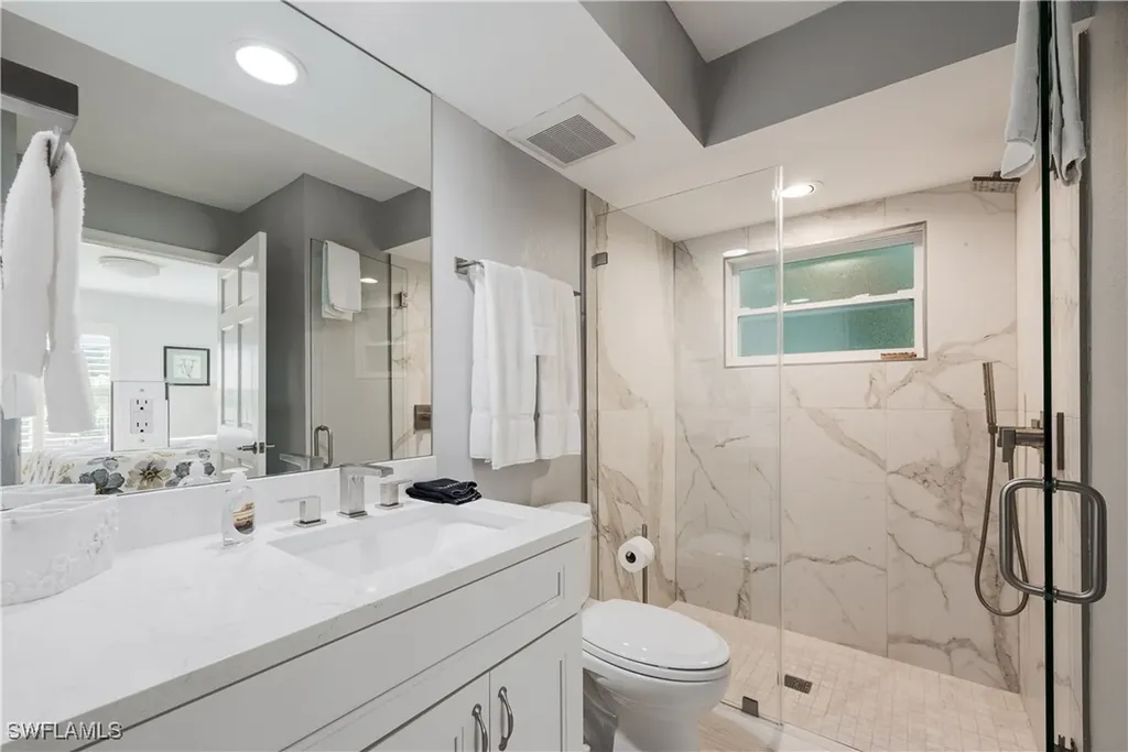 655 8th Avenue S Naples FL 34102