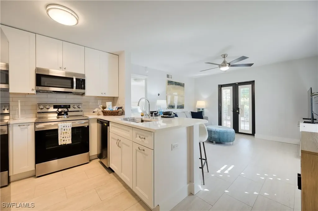 655 8th Avenue S Naples FL 34102