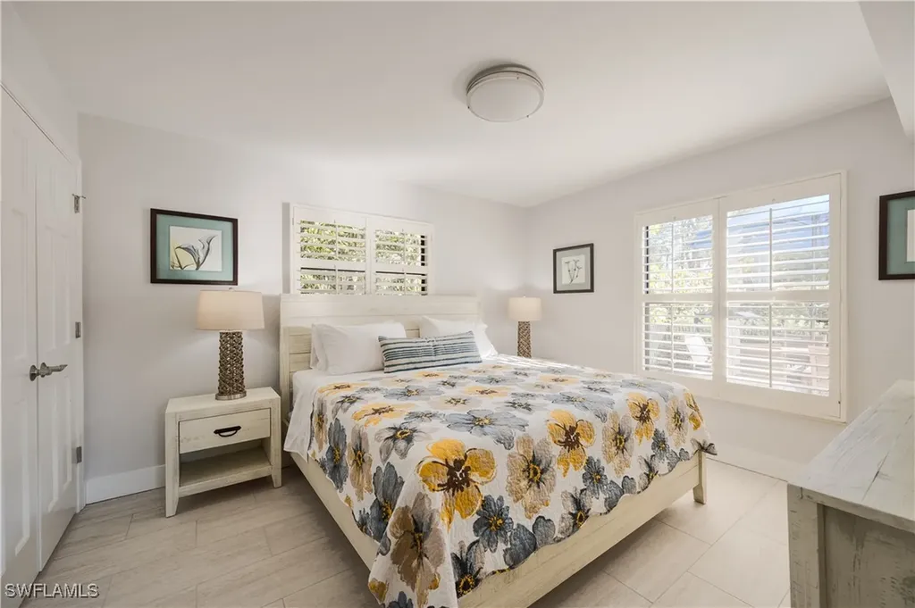 655 8th Avenue S Naples FL 34102