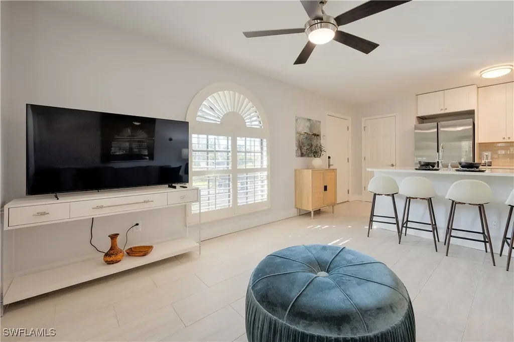 655 8th Avenue S Naples FL 34102