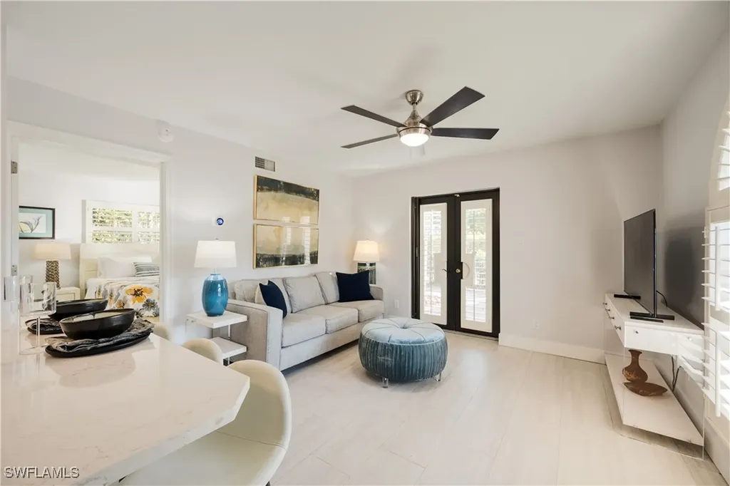 655 8th Avenue S Naples FL 34102