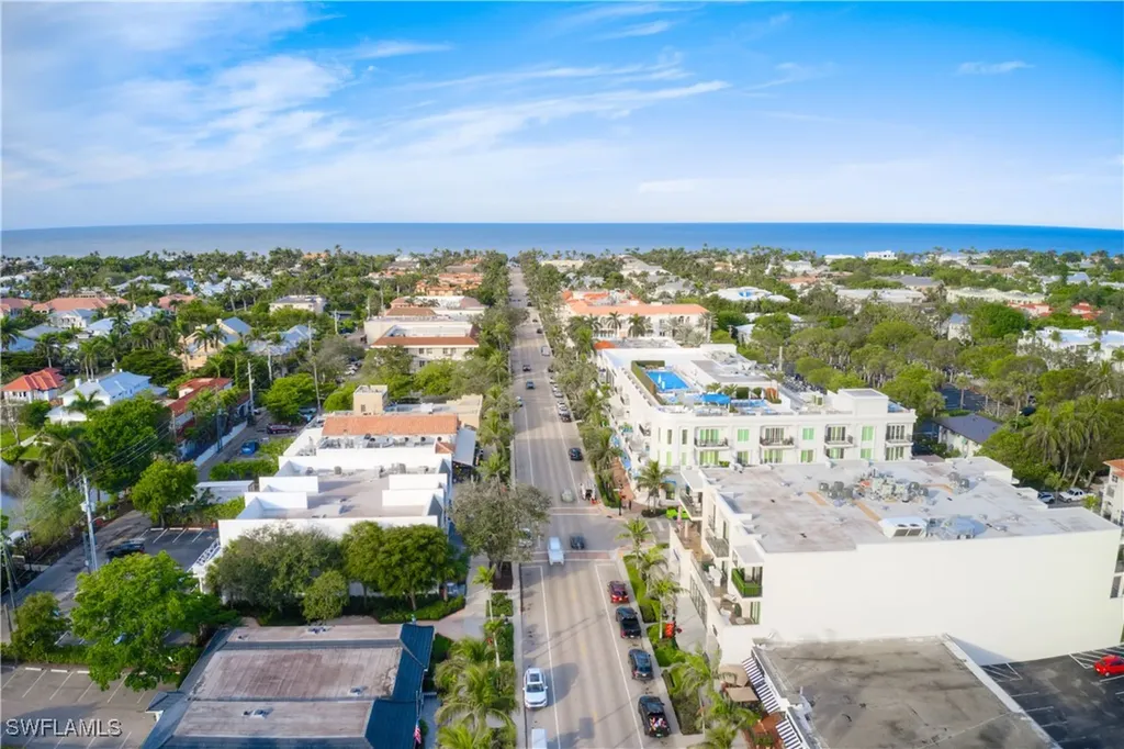 655 8th Avenue S Naples FL 34102