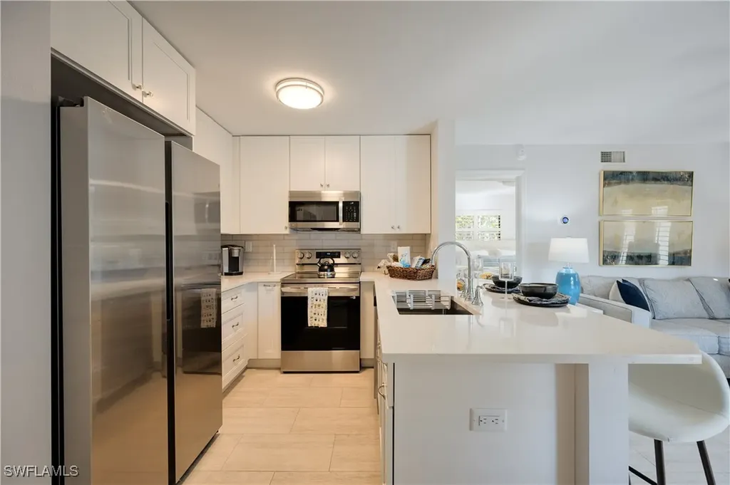 655 8th Avenue S Naples FL 34102