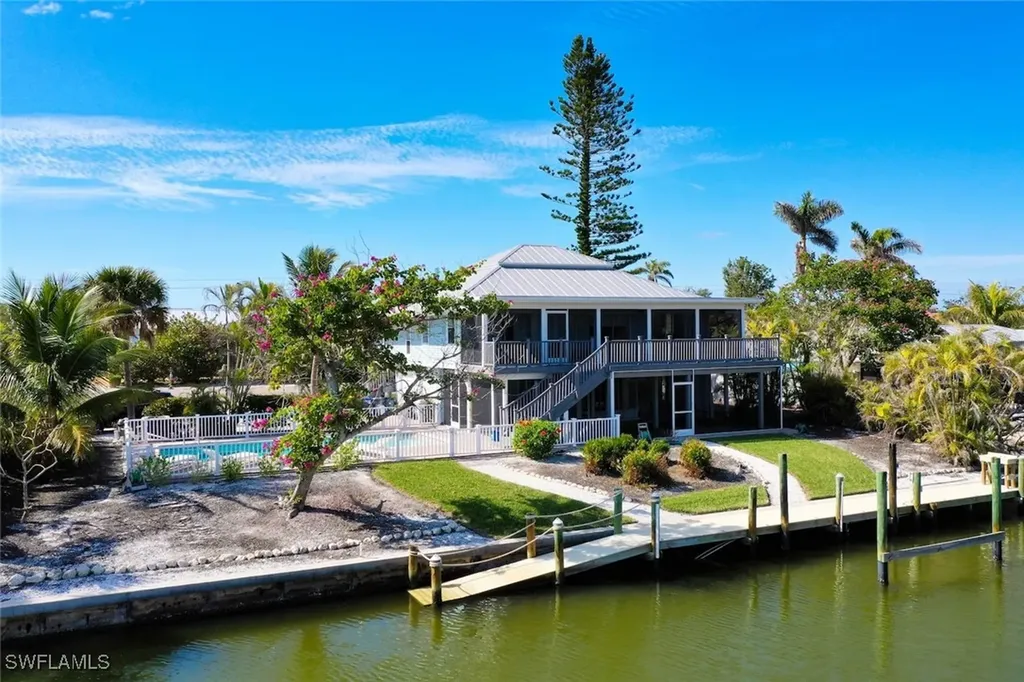 926 Lindgren Boulevard Sanibel FL 33957