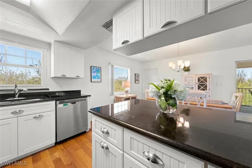 490 Marian Road Sanibel FL 33957