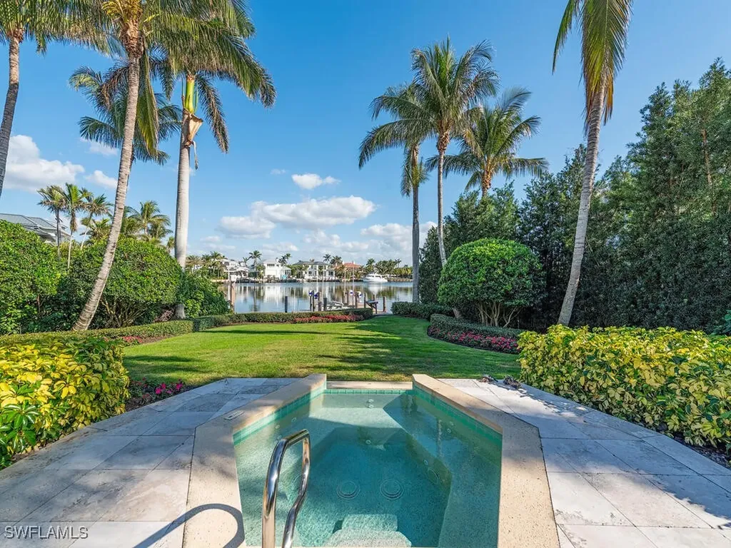 Naples FL 34102