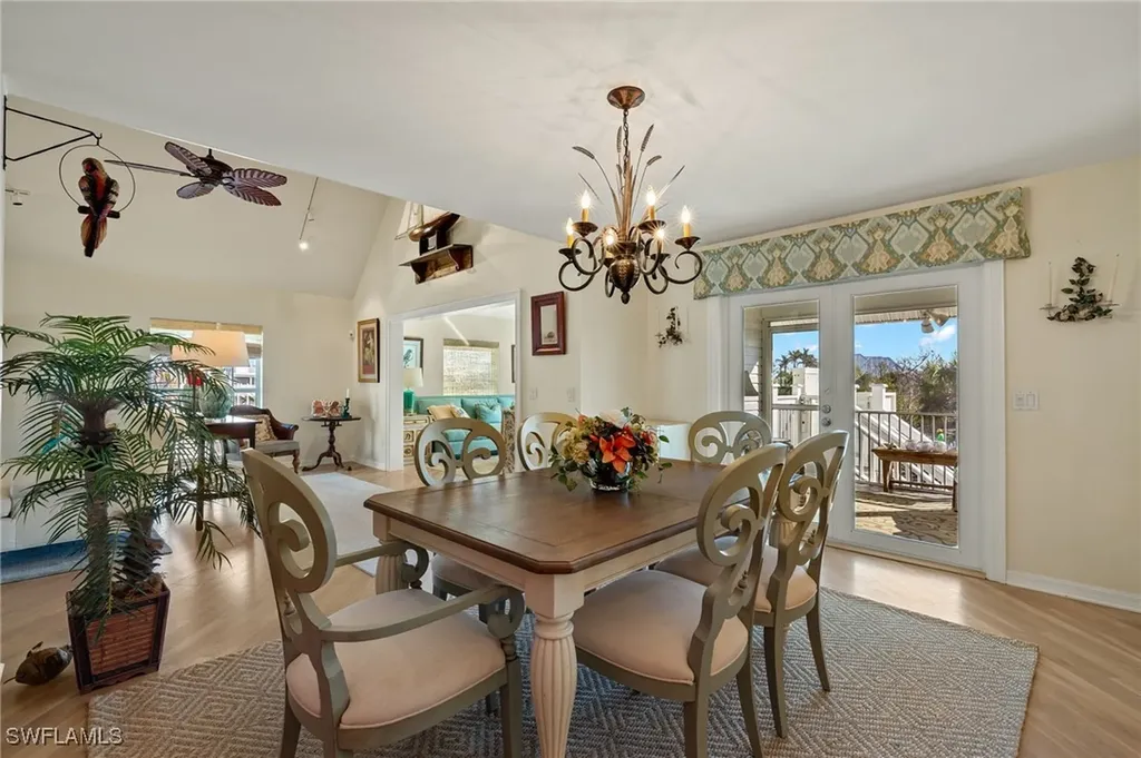 252 Daniel Drive Sanibel FL 33957