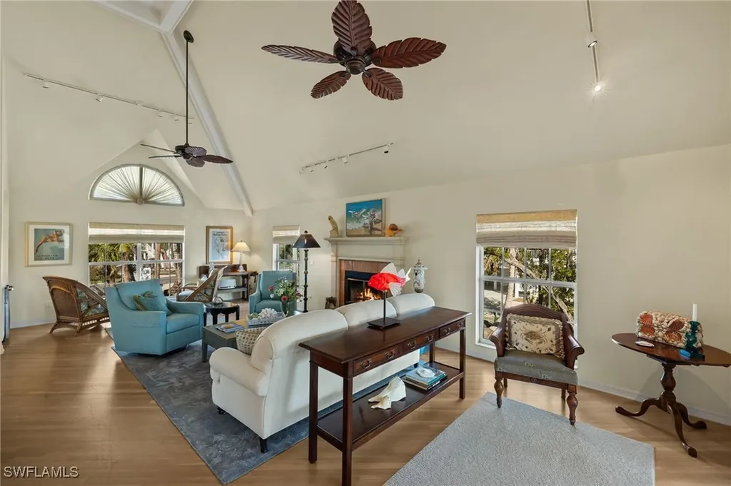 252 Daniel Drive Sanibel FL 33957