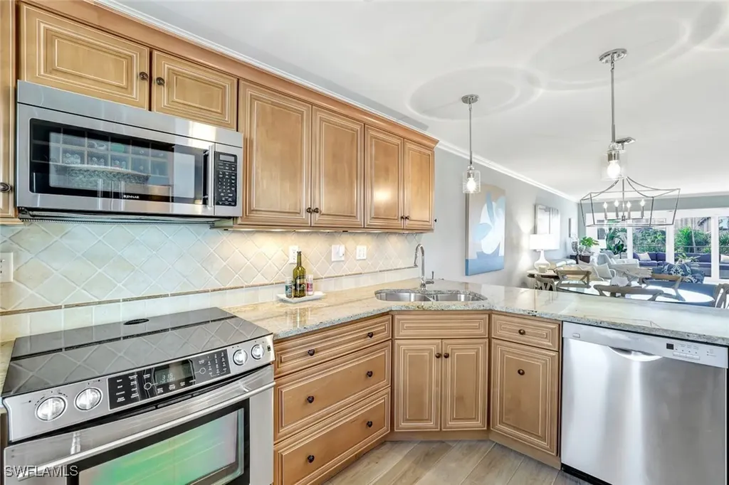 4200 Belair Lane Naples FL 34103