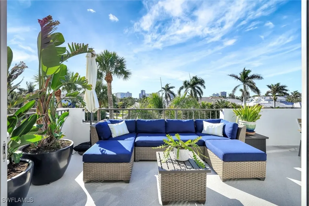 4200 Belair Lane Naples FL 34103