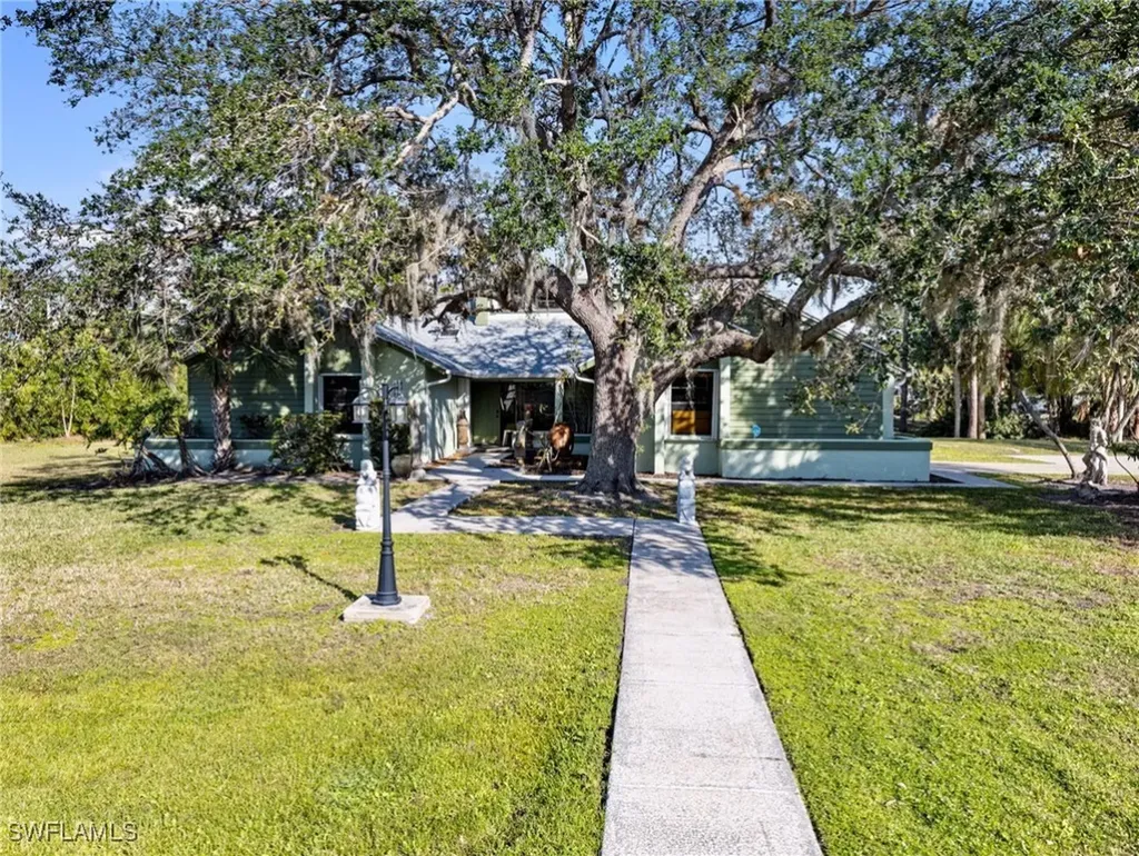 15941 Cindy Court Fort Myers FL 33908