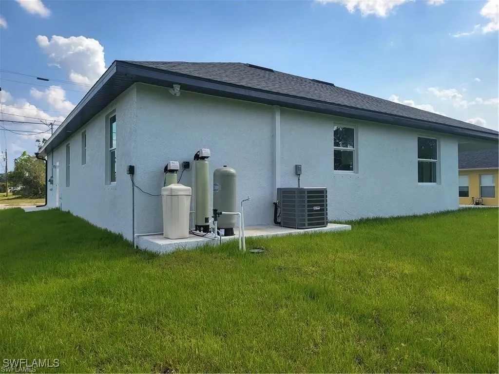 2815 Van Buren Parkway Cape Coral FL 33993