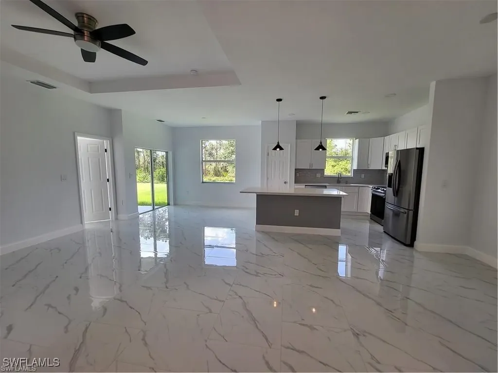 2815 Van Buren Parkway Cape Coral FL 33993