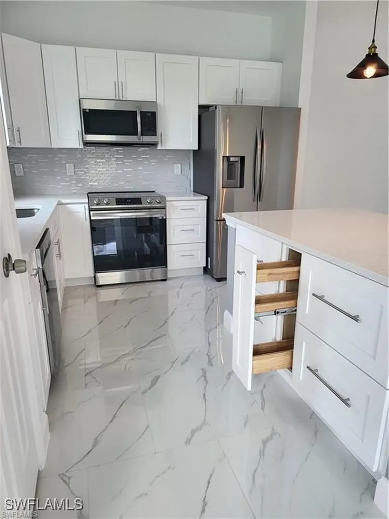 2815 Van Buren Parkway Cape Coral FL 33993