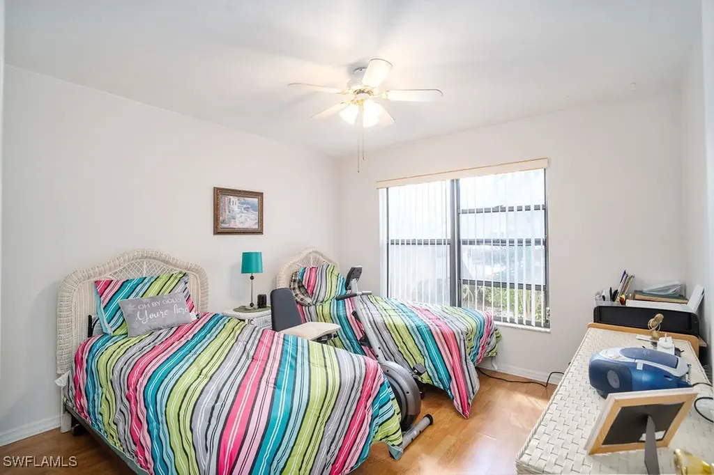 1215 Commonwealth Circle Naples FL 34116