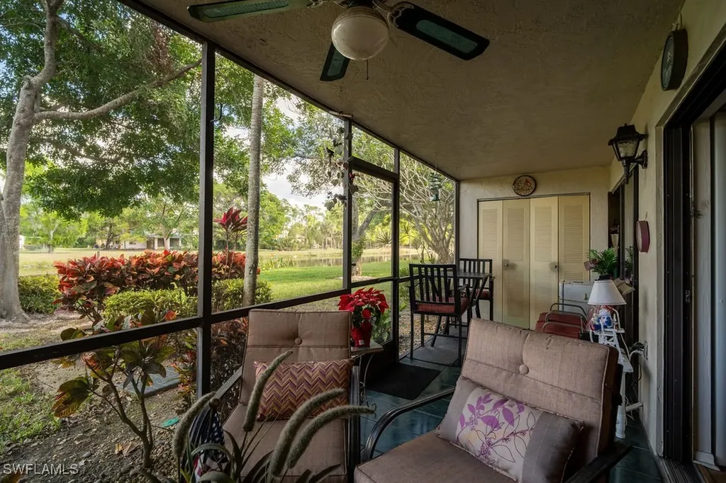 1215 Commonwealth Circle Naples FL 34116