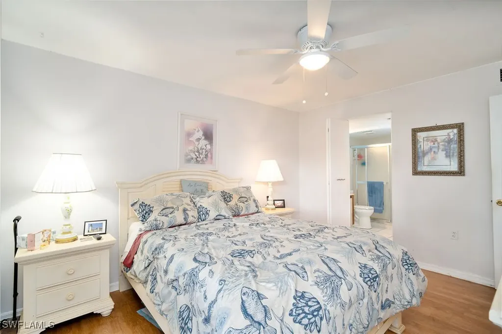 1215 Commonwealth Circle Naples FL 34116