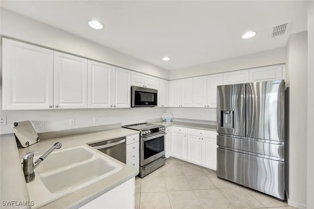 9251 Palmetto Ridge Drive Estero FL 34135