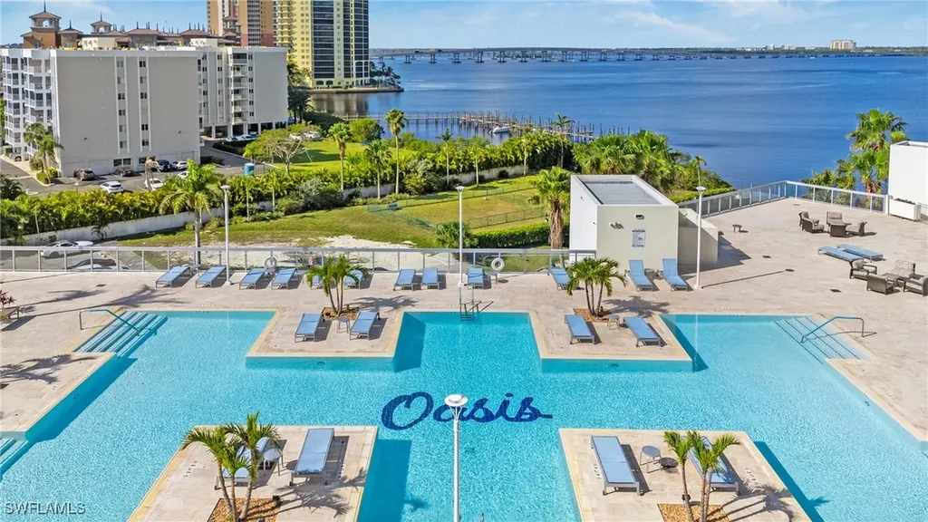 3000 Oasis Grand Boulevard Fort Myers FL 33916