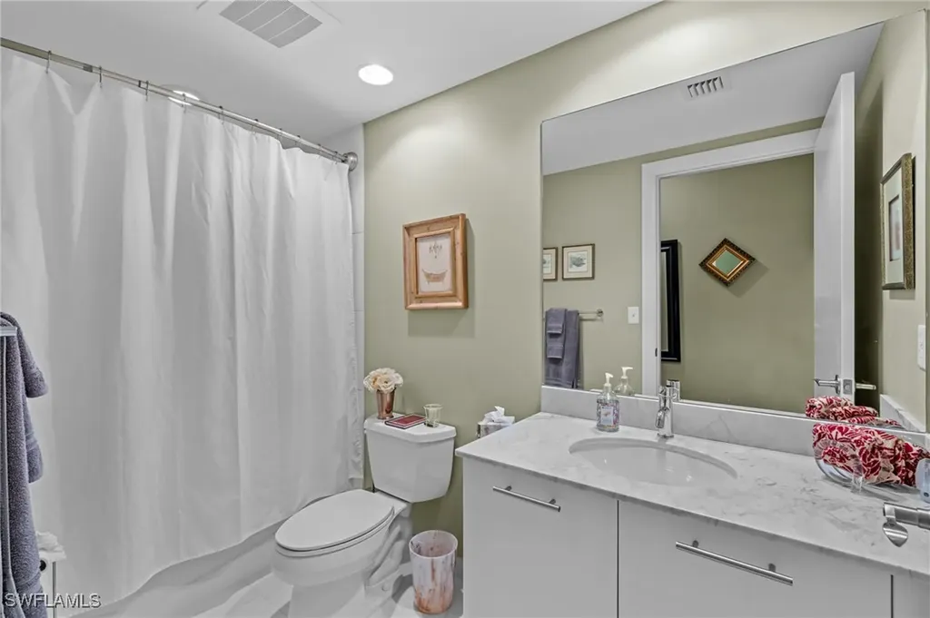 3000 Oasis Grand Boulevard Fort Myers FL 33916