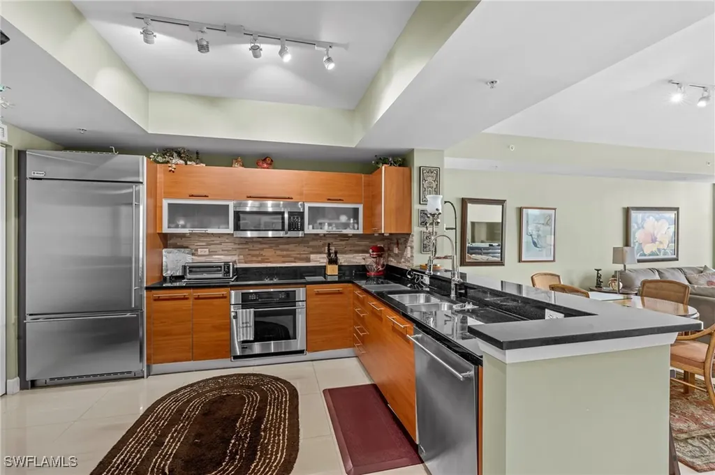 3000 Oasis Grand Boulevard Fort Myers FL 33916