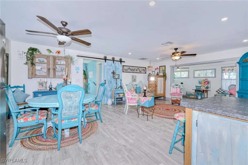 220 Hurricane Lane Sanibel FL 33957