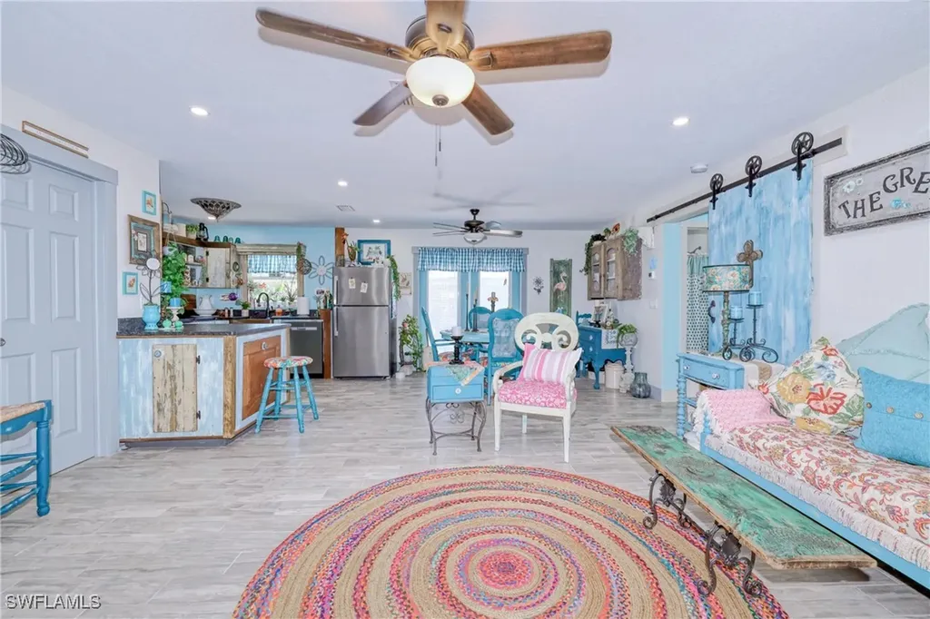 220 Hurricane Lane Sanibel FL 33957