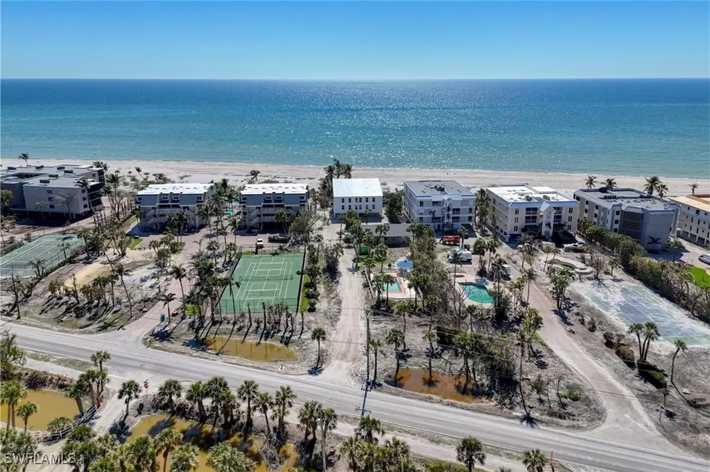 220 Hurricane Lane Sanibel FL 33957