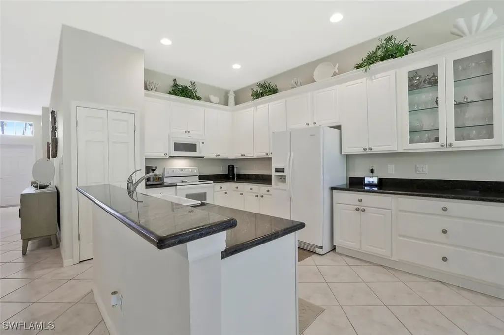 1118 Dorchester Court Naples FL 34104