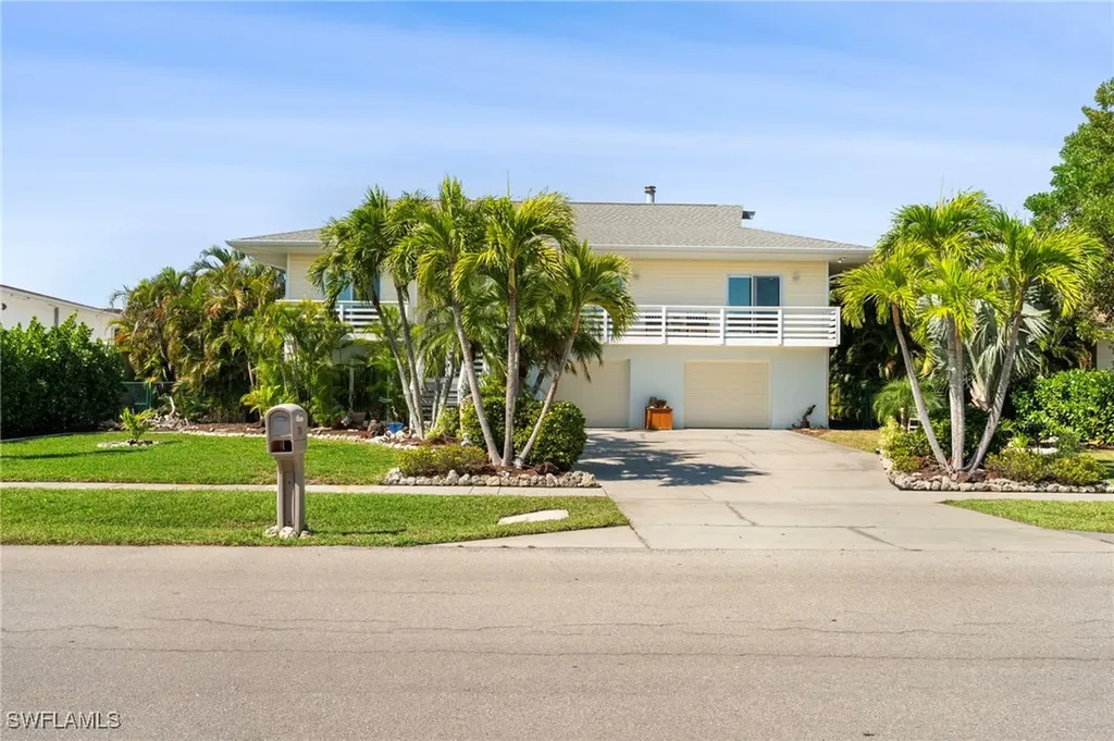 1784 Granada Drive Marco Island FL 34145