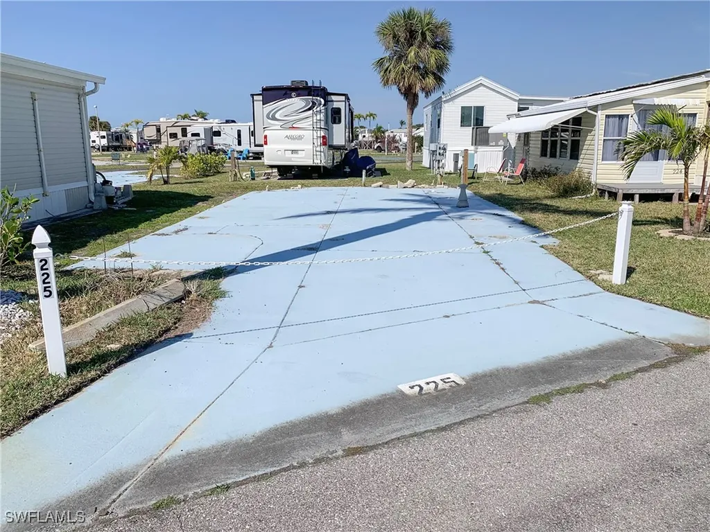 19681 Summerlin #225J Road Fort Myers FL 33908