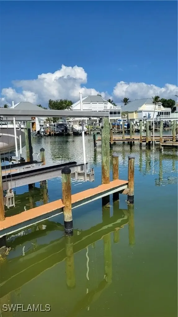 Hibiscus Boat Dock #86 Bay Beach Lane Fort Myers Beach FL 33931