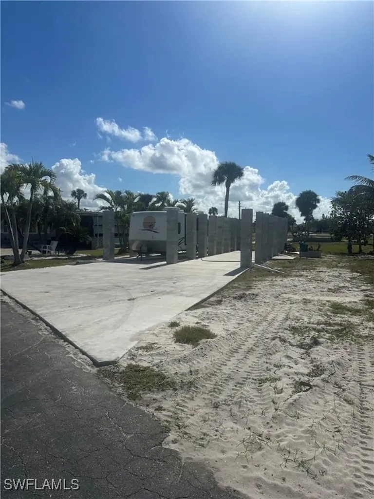 13641 Knot Drive Fort Myers FL 33908