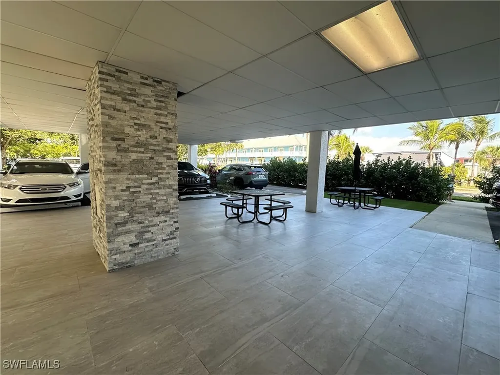 700 11th Street S Naples FL 34102