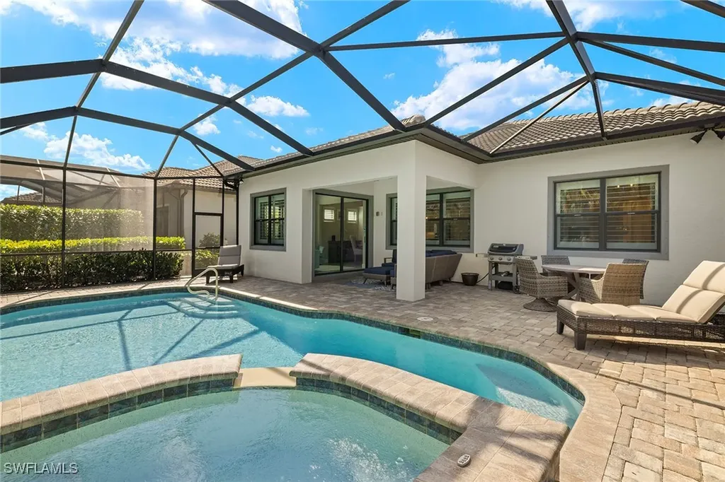 9404 Night Heron Lane Naples FL 34120