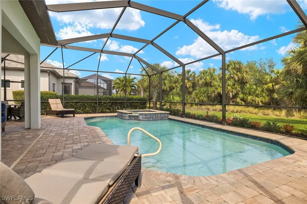 9404 Night Heron Lane Naples FL 34120