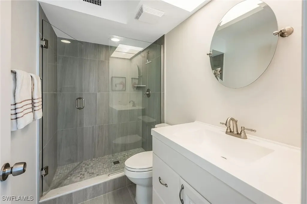 2922 Kings Lake Boulevard Naples FL 34112