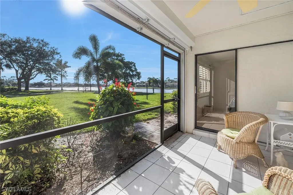 2922 Kings Lake Boulevard Naples FL 34112
